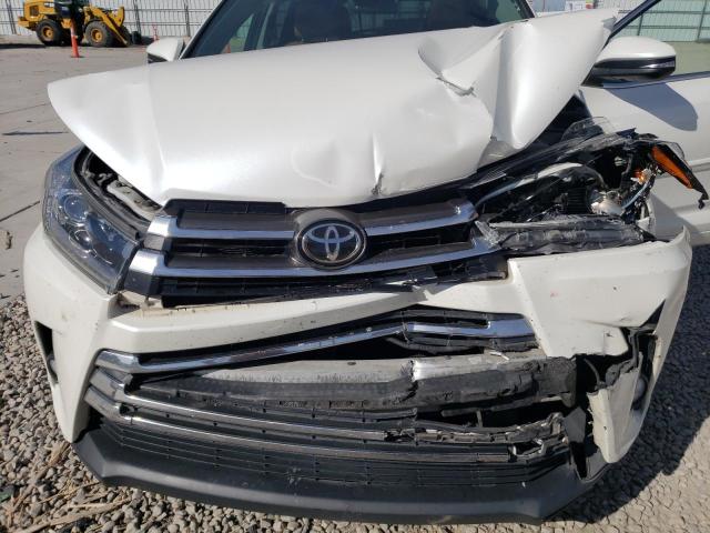 Photo 7 from auction – 2017 TOYOTA HIGHLANDER with VIN 5TDDZRFH7HS462489