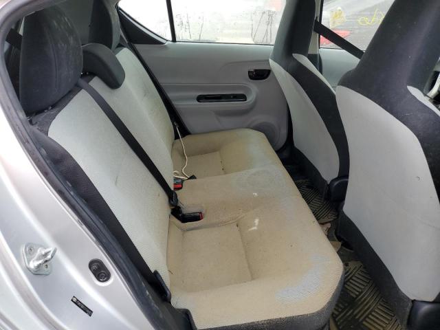 Photo 6 from auction – 2013 TOYOTA PRIUS C with VIN JTDKDTB31D1044403