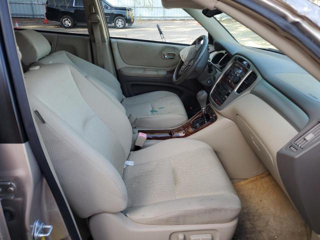 Photo 5 from auction – 2004 TOYOTA HIGHLANDER with VIN JTEDP21A140040671