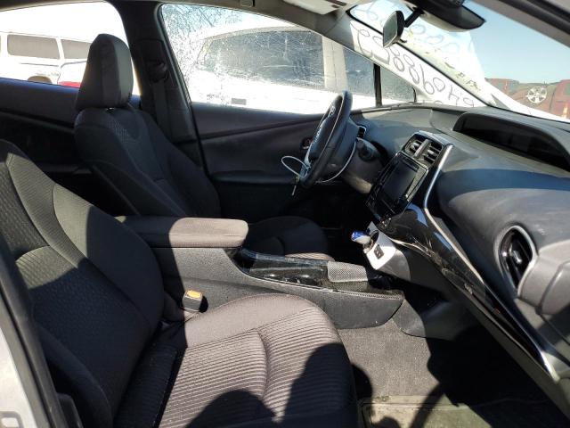 Photo 5 from auction – 2018 TOYOTA PRIUS PRIM with VIN JTDKARFP6J3098966
