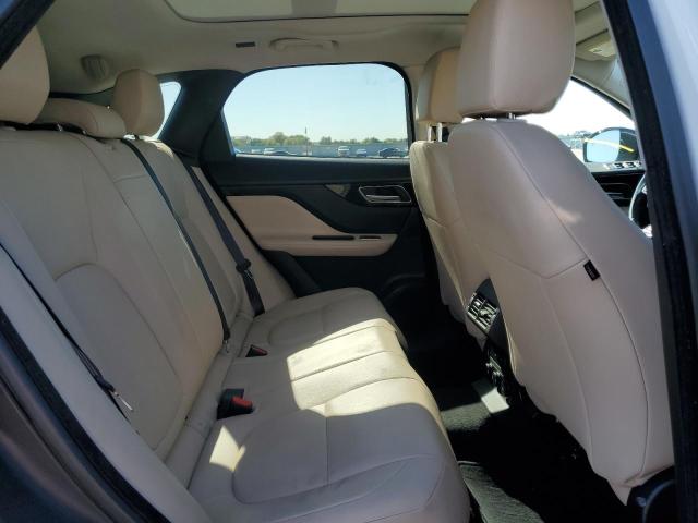Photo 6 from auction – 2017 JAGUAR F-PACE PRE with VIN SADCJ2BN1HA095547