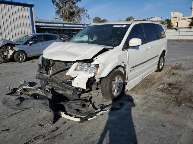 Photo 2 from auction – 2012 CHRYSLER TOWN & COU with VIN 2C4RC1BG3CR106242