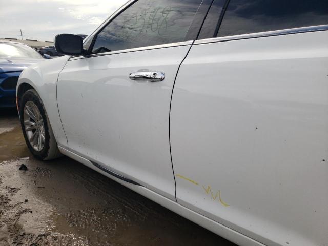 Photo 9 from auction – 2016 CHRYSLER 300C with VIN 2C3CCAEG9GH320119