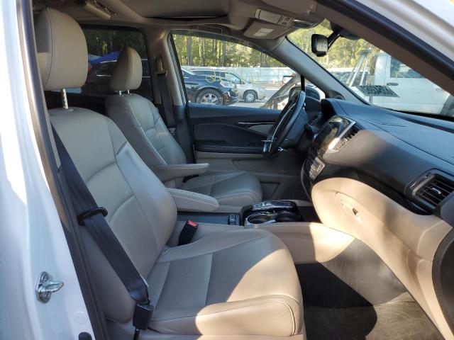 Photo 5 from auction – 2017 HONDA PILOT TOUR with VIN 5FNYF5H92HB033368