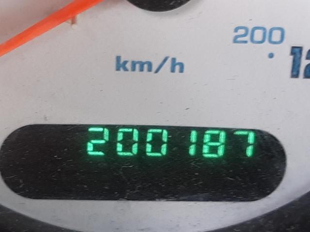 Photo 8 from auction – 2002 CHRYSLER TOWN & COU with VIN 2C8GP74L72R536586
