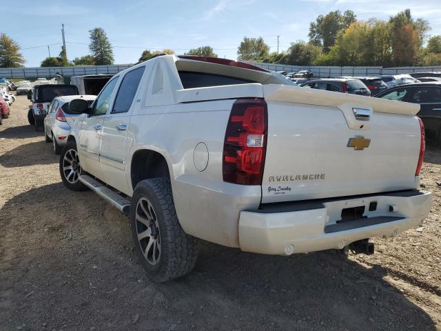 Photo 3 from auction – 2012 CHEVROLET AVALANCHE with VIN 3GNTKGE74CG278090