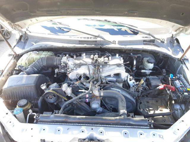 Photo 7 from auction – 2005 KIA SORENTO EX with VIN KNDJC733255487271