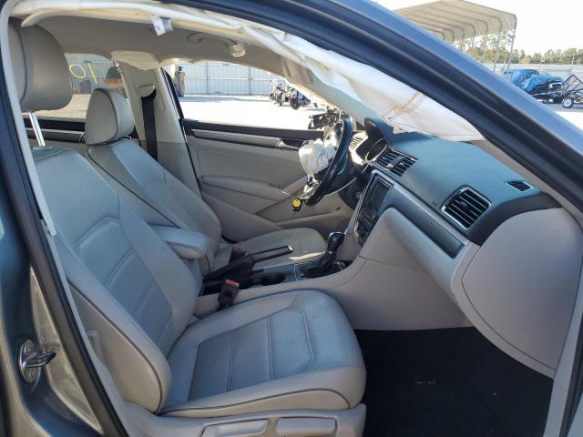 Photo 5 from auction – 2018 VOLKSWAGEN PASSAT with VIN 1VWAA7A35JC002259
