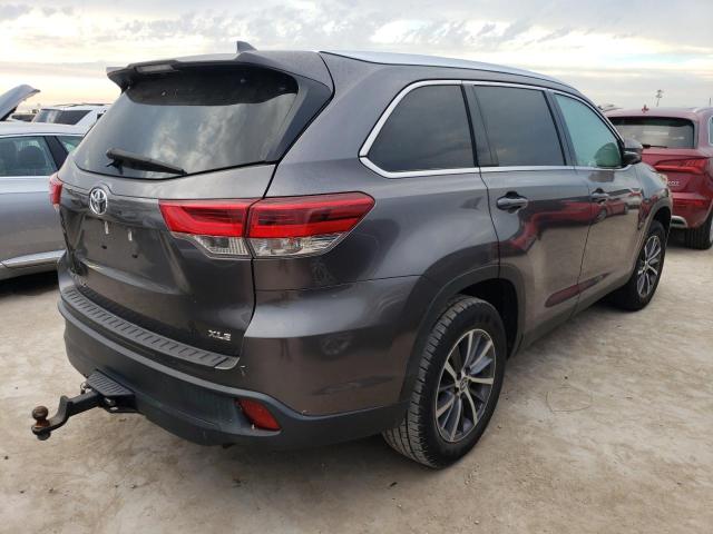 Photo 4 from auction – 2019 TOYOTA HIGHLANDER with VIN 5TDKZRFH5KS553517