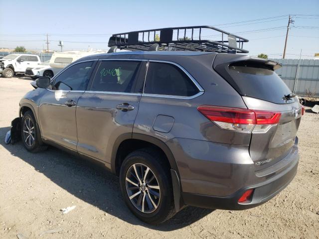 Photo 3 from auction – 2017 TOYOTA HIGHLANDER with VIN 5TDJZRFH8HS472970
