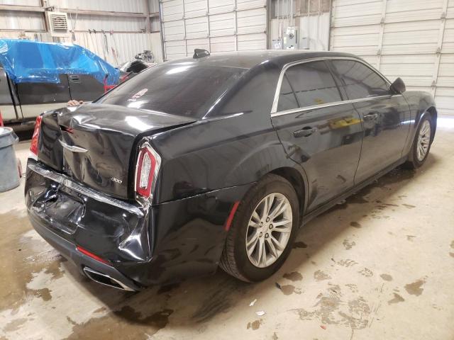 Photo 4 from auction – 2017 CHRYSLER 300 LIMITE with VIN 2C3CCAAG2HH552956