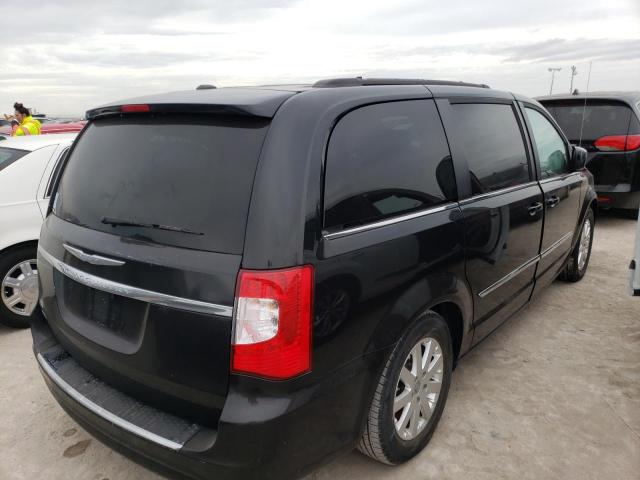 Photo 4 from auction – 2016 CHRYSLER TOWN & COU with VIN 2C4RC1BG9GR237973