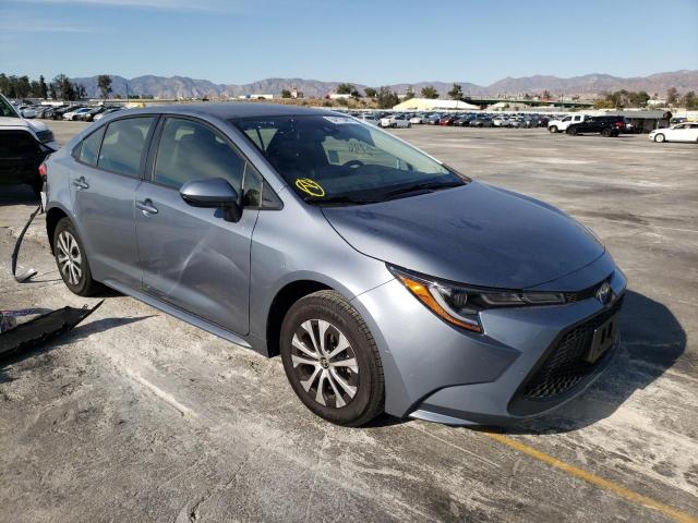 TOYOTA COROLLA LE 2022 with VIN JTDEAMDE8N3013388 - Photo from auction