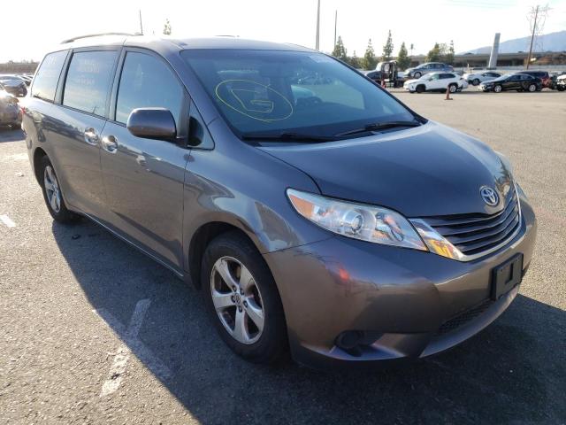 Photo 1 from auction – 2015 TOYOTA SIENNA LE with VIN 5TDKK3DCXFS686563