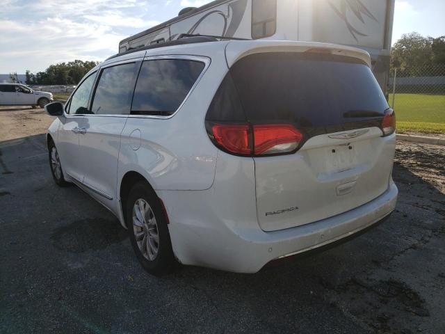 Photo 3 from auction – 2017 CHRYSLER PACIFICA T with VIN 2C4RC1BG7HR621056