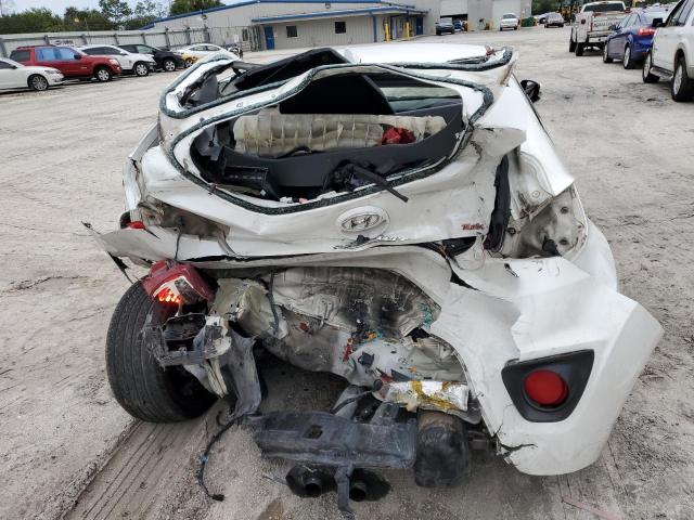Photo 9 from auction – 2014 HYUNDAI VELOSTER T with VIN KMHTC6AE6EU183658