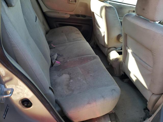 Photo 6 from auction – 2004 TOYOTA HIGHLANDER with VIN JTEEP21A240038755