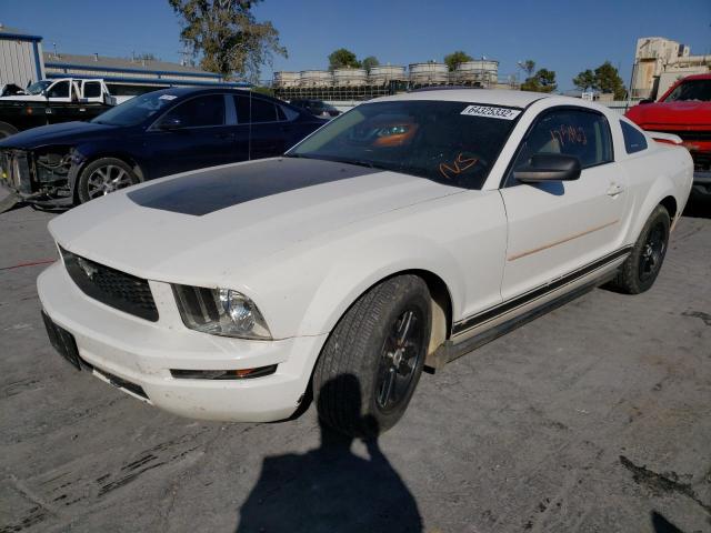 Photo 2 from auction – 2005 FORD MUSTANG with VIN 1ZVFT80N755225728