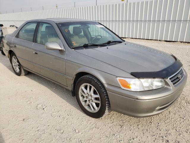 TOYOTA CAMRY CE 2000 con VIN JT2BF22K3Y0246093 - Foto de la subasta