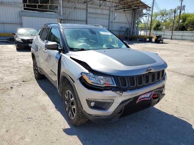 JEEP COMPASS TR 2019 with VIN 3C4NJDDB2KT795841 - Photo from auction