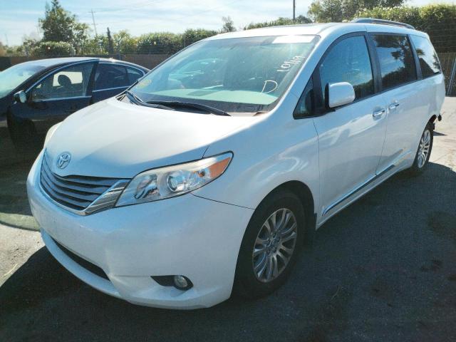 Photo 2 from auction – 2016 TOYOTA SIENNA XLE with VIN 5TDYK3DC7GS735424
