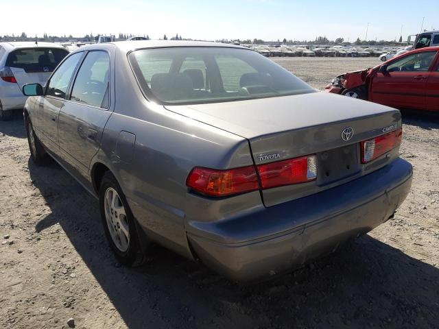Photo 3 from auction – 2000 TOYOTA CAMRY LE with VIN 4T1BF22K9YU104827