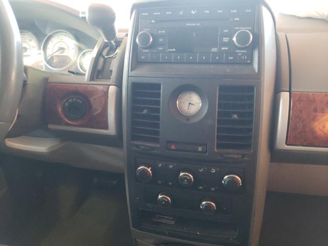 Photo 9 from auction – 2008 CHRYSLER TOWN & COU with VIN 2A8HR54P18R759473
