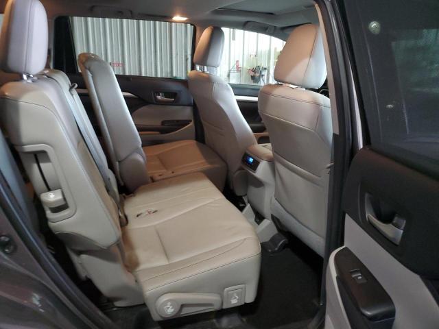 Photo 6 from auction – 2016 TOYOTA HIGHLANDER with VIN 5TDJKRFH7GS261147