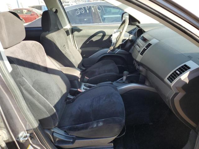 Photo 5 from auction – 2010 MITSUBISHI OUTLANDER with VIN JA4AS3AX3AZ007558