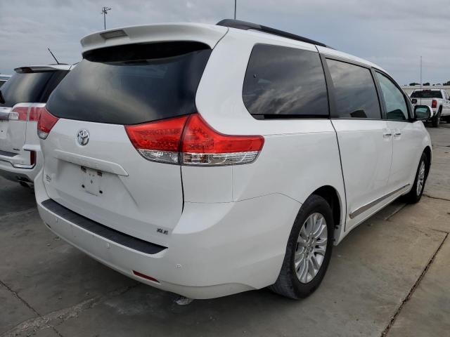 Photo 4 from auction – 2014 TOYOTA SIENNA XLE with VIN 5TDYK3DC9ES473564