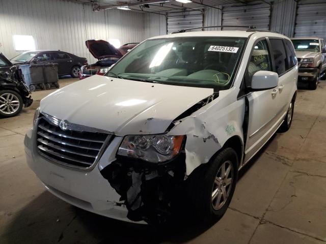Photo 9 from auction – 2010 CHRYSLER TOWN & COU with VIN 2A4RR5D14AR105588