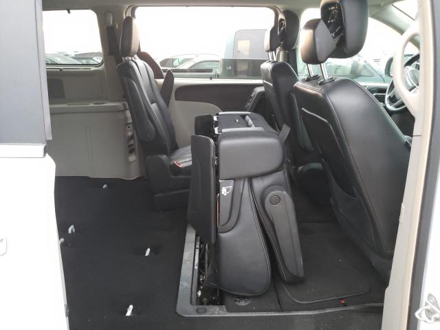 Photo 6 from auction – 2014 CHRYSLER TOWN & COU with VIN 2C4RC1CG4ER412612