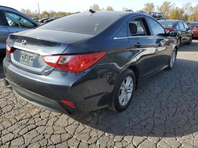 Photo 4 from auction – 2014 HYUNDAI SONATA GLS with VIN 5NPEB4AC0EH847711
