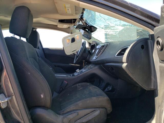 Photo 5 from auction – 2016 CHRYSLER 200 LIMITE with VIN 1C3CCCAB2GN165278