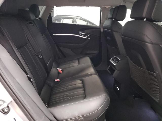Photo 6 from auction – 2019 AUDI E-TRON PRE with VIN WA1VABGE5KB021122