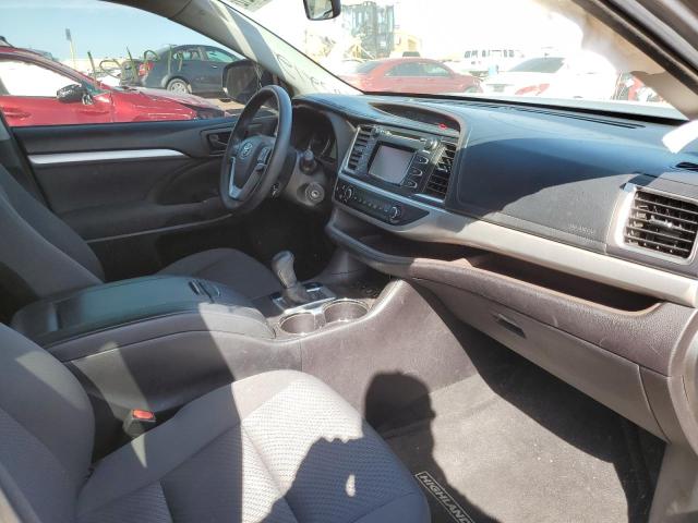 Photo 5 from auction – 2016 TOYOTA HIGHLANDER with VIN 5TDBKRFH6GS319365