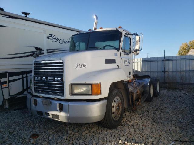 Photo 2 from auction – 2000 MACK 600 CH600 with VIN 1M1AA12Y4YW117924