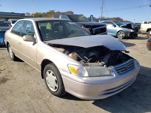 TOYOTA CAMRY CE 2000 with VIN 4T1BG22K8YU994816 - Photo from auction