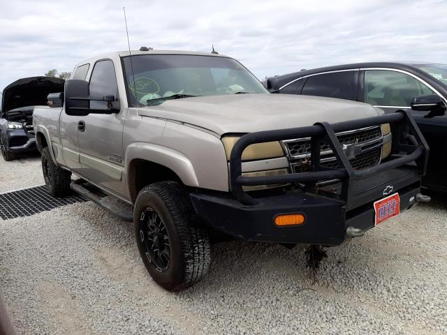 CHEVROLET silverado 2005 with VIN 1GCHK29275E107828 - Photo from auction