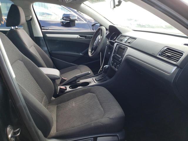 Photo 5 from auction – 2017 VOLKSWAGEN PASSAT S with VIN 1VWAT7A32HC009884