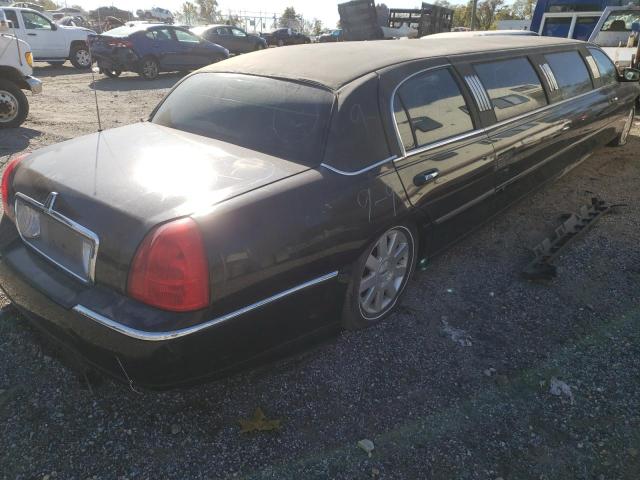 Photo 4 from auction – 2003 LINCOLN TOWN CAR E with VIN 1L1FM81W63Y637509