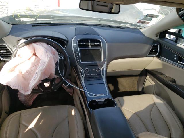 Photo 9 from auction – 2016 LINCOLN MKX RESERV with VIN 2LMTJ8LRXGBL68083