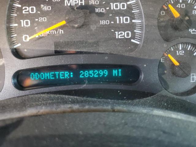 Photo 8 from auction – 2004 CHEVROLET silverado with VIN 2GCEC19T241147091