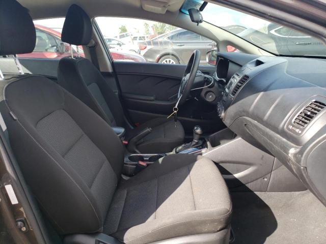 Photo 5 from auction – 2017 KIA FORTE LX with VIN 3KPFK4A73HE108798