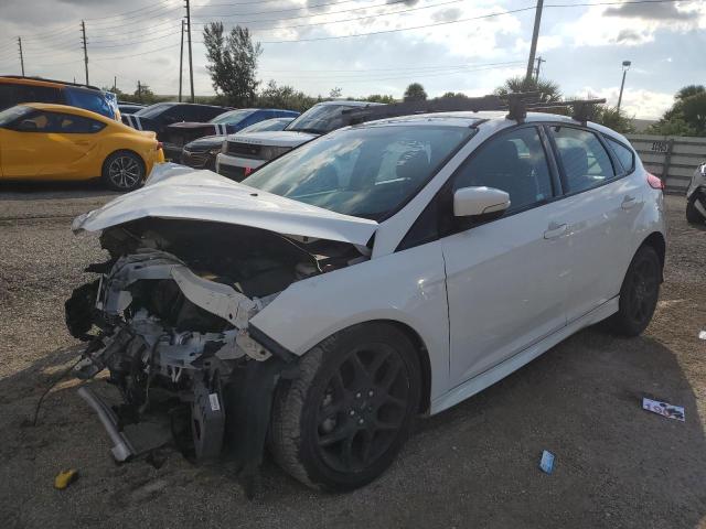 Photo 2 from auction – 2015 FORD FOCUS SE with VIN 1FADP3K24FL232501