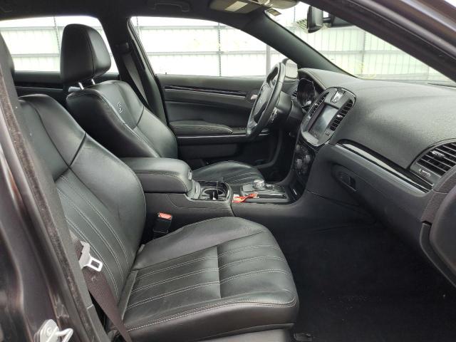 Photo 5 from auction – 2019 CHRYSLER 300 S with VIN 2C3CCABG3KH689426
