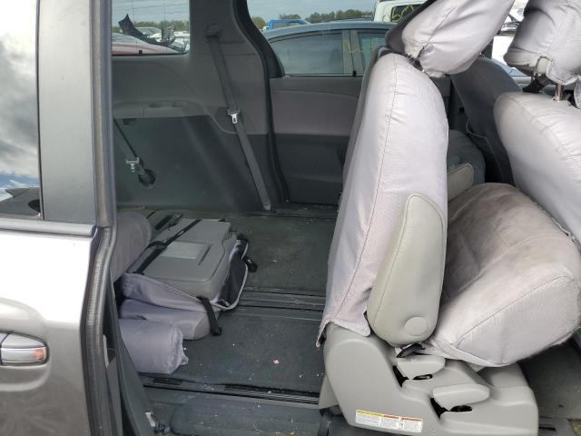 Photo 6 from auction – 2016 TOYOTA SIENNA XLE with VIN 5TDYK3DC8GS718924