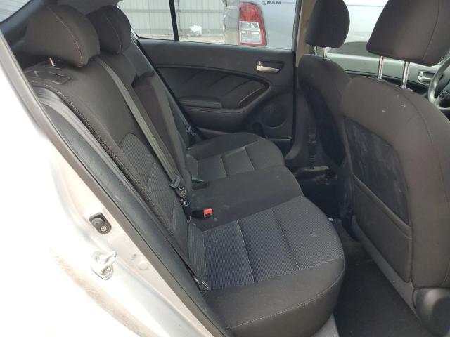 Photo 6 from auction – 2017 KIA FORTE LX with VIN KNAFK5A80H5719220