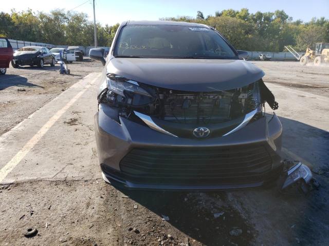 Photo 9 from auction – 2021 TOYOTA SIENNA LE with VIN 5TDKRKEC2MS049684