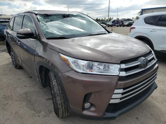 Фото 1 с аукциона – 2018 TOYOTA HIGHLANDER с VIN 5TDKZRFH0JS285653